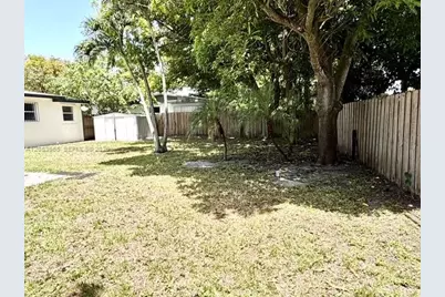 4810 NW 11th Pl, Lauderhill, FL 33313 - Photo 21