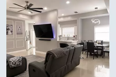 1040 SW 85th Ter, Pembroke Pines, FL 33025 - Photo 7