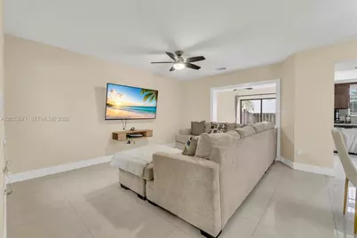 8140 SW 209th St, Cutler Bay, FL 33189 - Photo 15