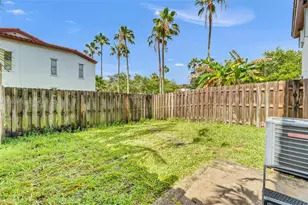 8140 SW 209th St, Cutler Bay, FL 33189 - Photo 37