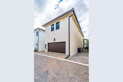 4374 NW 81st Ave, Doral, FL 33166 - Photo 35