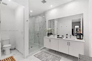 4374 NW 81st Ave, Doral, FL 33166 - Photo 21