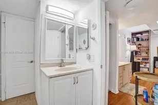 1201 S Ocean Dr, Hollywood, FL 33019 - Photo 35
