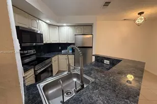 3410 N Pinewalk Dr N, Margate, FL 33063 - Photo 9