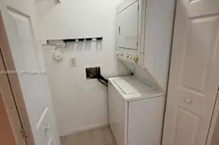 3410 N Pinewalk Dr N, Margate, FL 33063 - Photo 17