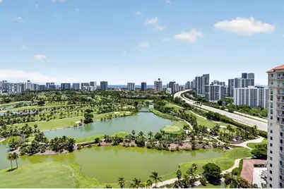 19501 W Country Club Dr #2401, Aventura, FL 33180 - Photo 3