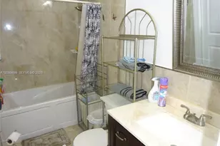 9240 SW 56th St, Cooper City, FL 33328 - Photo 11