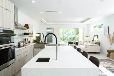 3524 SW 25th Ter #A, Miami, FL 33133 - Photo 3