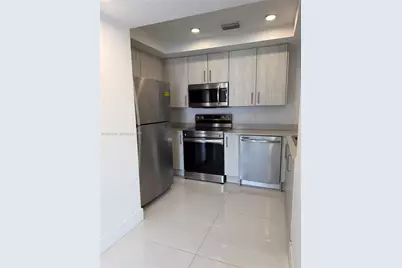 10950 NW 82nd St #422, Doral, FL 33178 - Photo 3