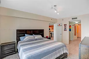1750 N Bayshore Dr, Miami, FL 33132 - Photo 9
