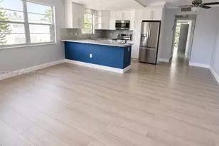 4024 Durham, Deerfield Beach, FL 33442 - Photo 9