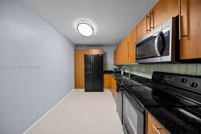 3001 S Ocean Dr #317, Hollywood, FL 33019 - Photo 11