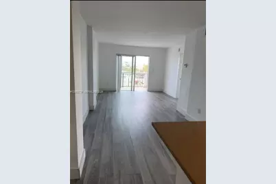 8101 Crespi Blvd #404, Miami Beach, FL 33141 - Photo 7