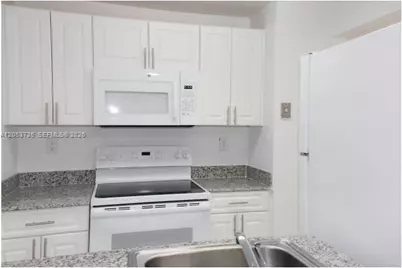 1850 SW 122nd Ave #318, Miami, FL 33175 - Photo 5