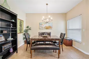 2851 W Prospect Rd, Tamarac, FL 33309 - Photo 9