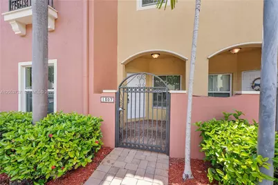 2851 W Prospect Rd #1307, Tamarac, FL 33309 - Photo 3