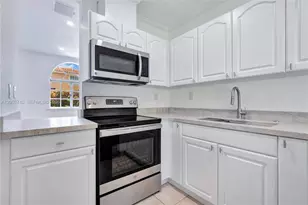 7711 SW 94th Terrace, Miami, FL 33156 - Photo 9