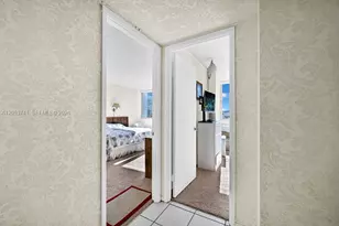 7135 Collins Ave, Miami Beach, FL 33141 - Photo 29