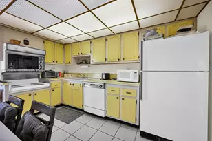 7135 Collins Ave, Miami Beach, FL 33141 - Photo 33