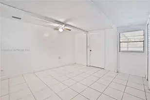 12262 SW 10th St, Miami, FL 33184 - Photo 11