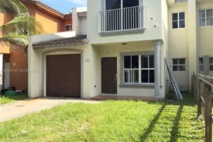 687 SW 10th St, Florida City, FL 33034 - Photo 1
