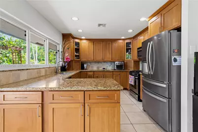 8445 SW 181st Ter, Palmetto Bay, FL 33157 - Photo 17