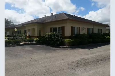 6110 Boulevard Of Champions, North Lauderdale, FL 33068 - Photo 5