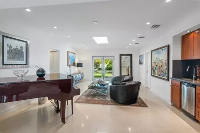 8215 SW 63rd Pl, Miami, FL 33143 - Photo 3