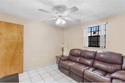 601 E 22nd St #601, Hialeah, FL 33013 - Photo 9