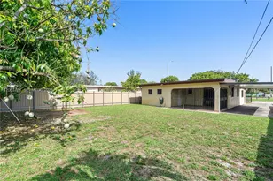 601 E 22nd St, Hialeah, FL 33013 - Photo 29