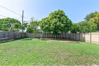 601 E 22nd St #601, Hialeah, FL 33013 - Photo 25