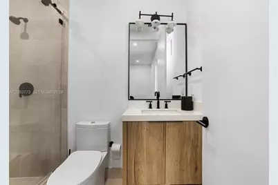 7541 NW 100th Ave, Doral, FL 33178 - Photo 15