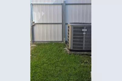 8830 NW 150th St, Miami Lakes, FL 33018 - Photo 5