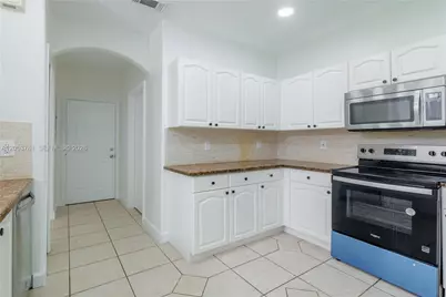 3126 NW 101st Ct, Doral, FL 33172 - Photo 15