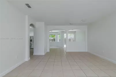 3126 NW 101st Ct, Doral, FL 33172 - Photo 7