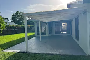 590 SW 166th Terrace, Weston, FL 33326 - Photo 3