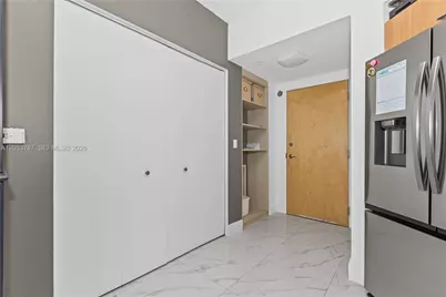 350 S Miami Ave #2102, Miami, FL 33130 - Photo 11