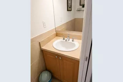 1705 W 58th St #B-27, Hialeah, FL 33012 - Photo 9