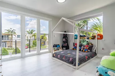 10043 NW 75th Ter, Doral, FL 33178 - Photo 27