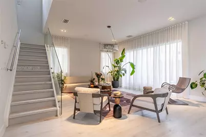 10043 NW 75th Ter, Doral, FL 33178 - Photo 1