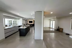 10950 SW 40 Ct, Davie, FL 33328 - Photo 13