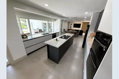 10950 SW 40th Ct, Davie, FL 33328 - Photo 21
