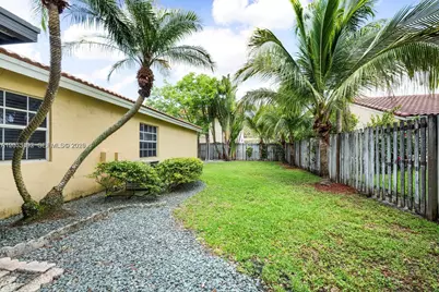 1377 Garden Rd #1377, Weston, FL 33326 - Photo 25