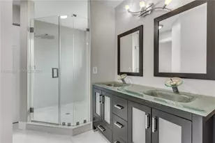 7463 SW 164th Ave, Miami, FL 33193 - Photo 13