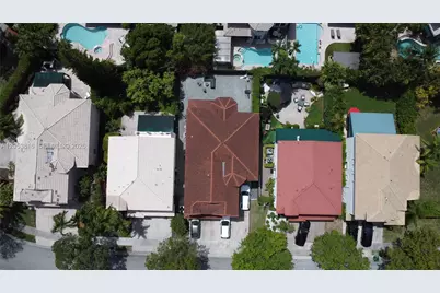 10873 NW 71st St, Doral, FL 33178 - Photo 49