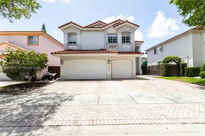 10873 NW 71st St, Doral, FL 33178 - Photo 3