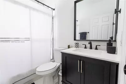 10873 NW 71st St, Doral, FL 33178 - Photo 21