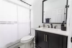 10873 NW 71st St, Doral, FL 33178 - Photo 21