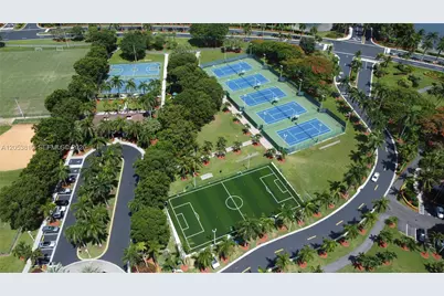 10873 NW 71st St, Doral, FL 33178 - Photo 57