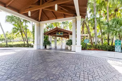 10873 NW 71st St, Doral, FL 33178 - Photo 51